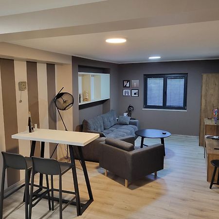 Guest House Tika Medulin Luaran gambar