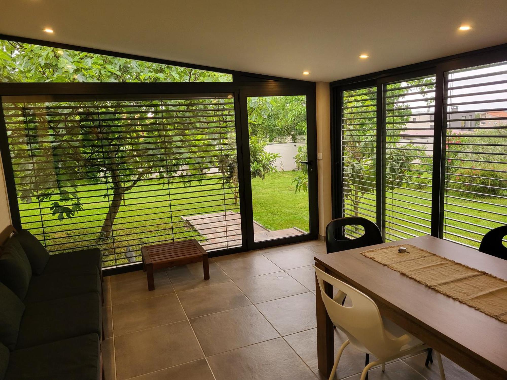 Guest House Tika Medulin Luaran gambar